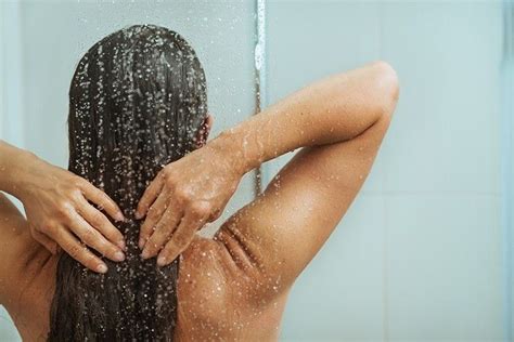 Ada 5 bahan berkesan untuk mengatasi masalah rambut kering & rosak. Rambut Rosak? Cuci Rambut Dengan Natural Shampoo Hair Recipe
