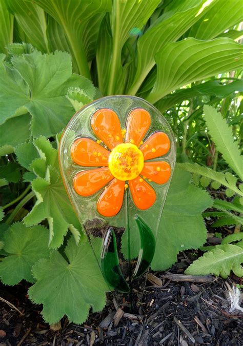 Kiln-Formed Glass: Garden Charms | Glass flowers, Fused ...