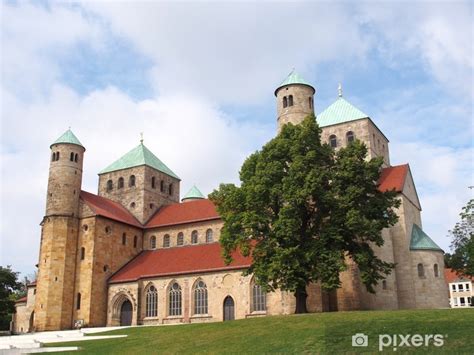 Fototapeta Kościół św Michała w Hildesheim w Niemczech • Pixers