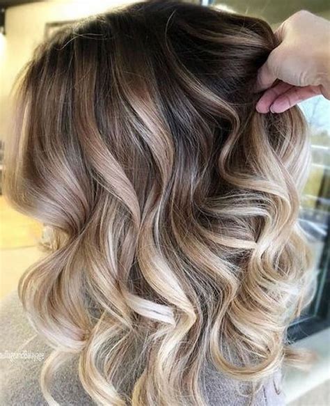 By exposing the back of your neck. Trend hair colors for all hair types 2019-2020 - HAIRSTYLES