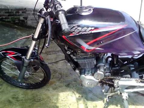 #clasic_shop #tiger2000 #tiger_project #tiger_modifikasi #tiger_holiday #tiger_pelajar #tigermodifikasijogja #rosok_patas #modifikasi. Modifikasi Honda Tiger 2000 AIRBRUSH terbaru, mesin ...