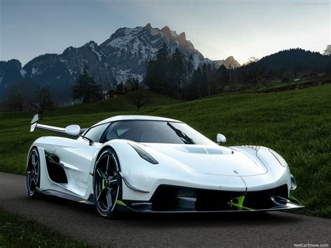 Последние твиты от koenigsegg official (@koenigsegg). Koenigsegg Jesko 2020, el más veloz sobre el asfalto