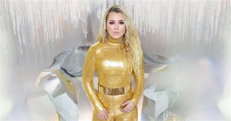 Gabby Barrett Makes History With Debut Album Goldmine Country Now