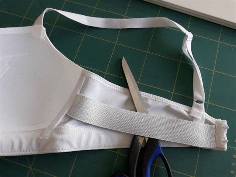 Tutorial Tightening A Bra Band Without Distorting The Fit Of The