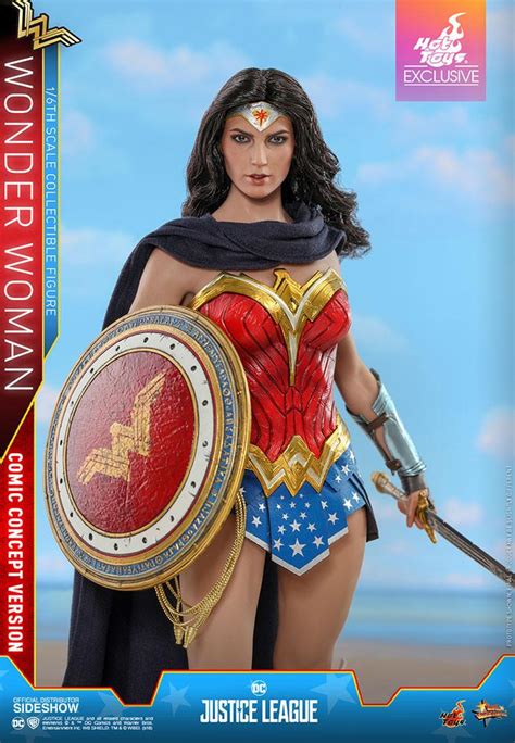 Authentic and detailed likeness of wonder woman in justice league with silver colored tiara. Hot Toys - Wonder Woman Comic Concept Version Exclusive ...