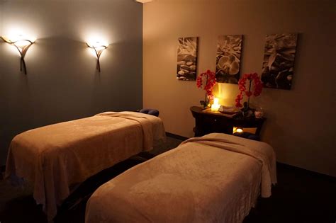 Massage Therapist Brookfield Ct Massage Therapist 06804 Hand And