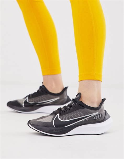 (or simply zoom) is an american communications technology company headquartered in san jose, california. Zapatillas negras Zoom Gravity de Nike Running | ASOS