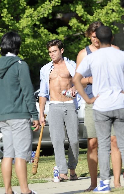 Zac Efron Sculpted Chest Flash Oh Yes I Am