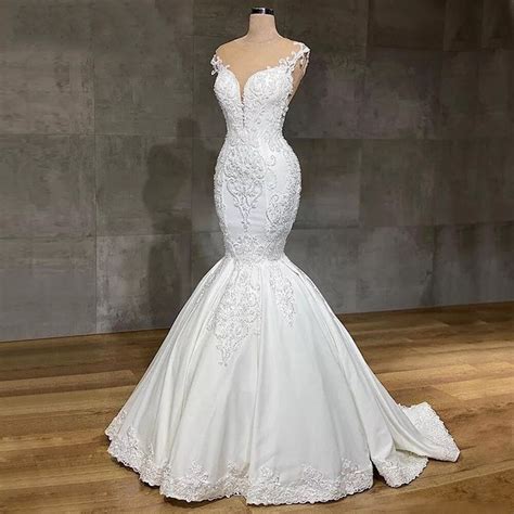 Luxury Mermaid Arabic Dubai Wedding Dresses 2022 Lace Appliques Pearls Bead Bridal Gown Illusion