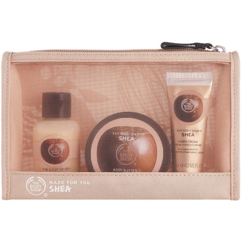 En son haberler, heyecanlı yeni ürünler, özel kampanyalar ve promosyonlar. The Body Shop Shea Beauty Bag 3 Pc. Gift Set | Gifts, Sets ...