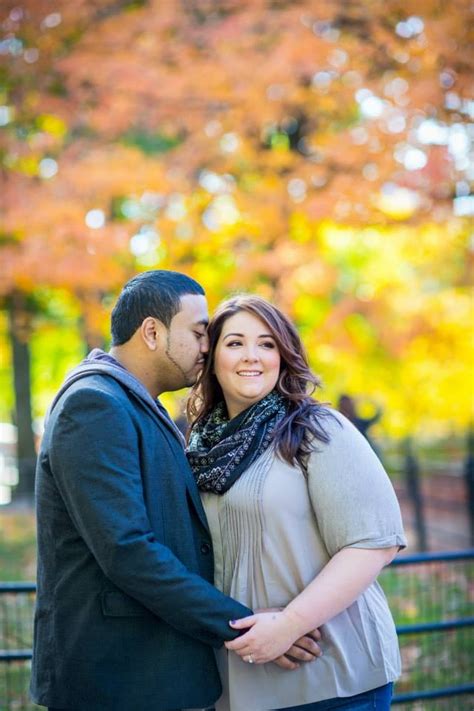Denn mitglieder sind mehr als kunden. {Real Curvy Engagement} Central Park Fall Engagement - The ...