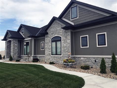 Natural Stone Veneer Siding Benefits On Your Home Build Or Remodel