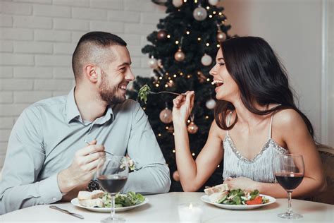A christmas dinner for just two people doesn't make the holiday less special—in fact, nothing could be more cozy or romantic. Easy cannabis-infused Christmas dinner ideas for two | Cannabis wiki