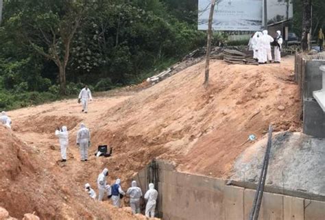 According to an investigation after the incident, local authorities estimated that around 20 to 40 tonnes of oil waste were illegally dumped into parts of the sungai kim kim river (1) the waste might have come. Bukan hanya gas metana dikesan dalam Sungai Kim Kim ...