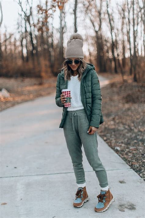 Cute Hiking Outfit Ideas You Need To Copy Cute Hiking Outfit
