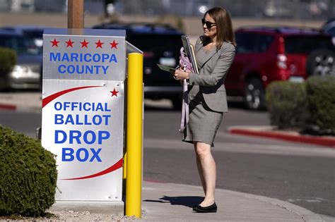 Feds Concerned About Armed People At Arizona Ballot Boxes Wtop News