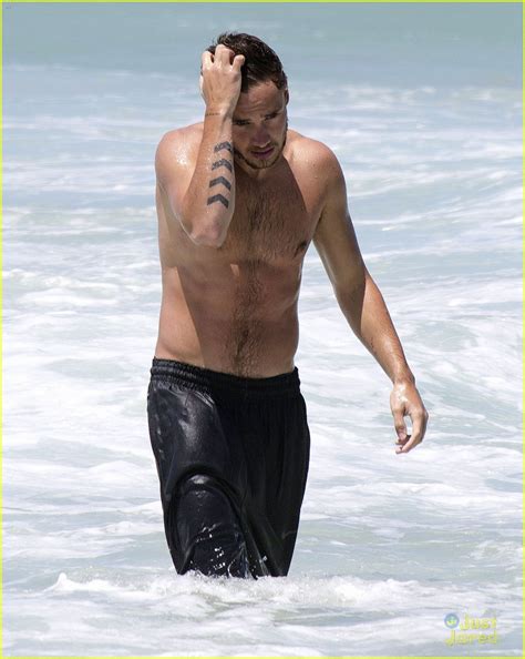 Liam Payne Surfing Shirtless In Australia Photo 609935 Photo Gallery Just Jared Jr