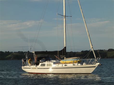 Explore properties for sale in kent as well! Hartley RORC 39 Cruising Yacht - Hartley RORC 1981 for sale