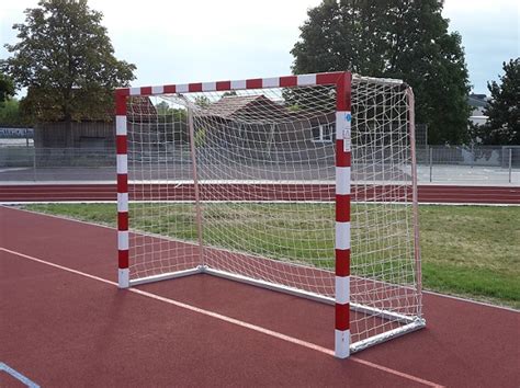 Tragen sie mit sportgeräten bekannter marken zum größeren trainingserfolg bei und. Handballtor bei artec Sportgeräte günstig kaufen