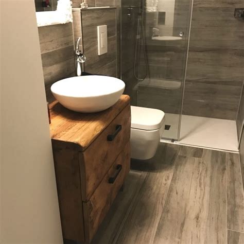 Kaufen sie schränke fürs bad, dann muss alles. Holzmöbel im Bad: Rustikale & moderne Inspirationen aus ...