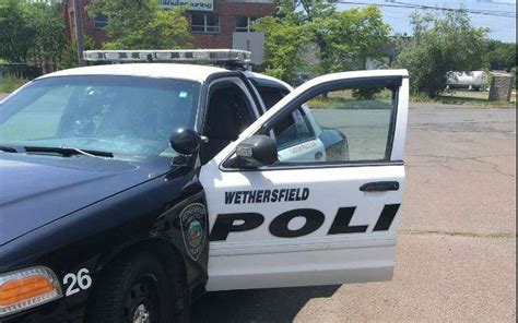 Police Wethersfield Man Surrenders After Nearly 22 Hour Standoff