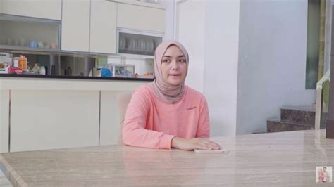 Contek Yuk Ini Tips Citra Kirana Jaga Kesehatan Rambut Bagi Pengguna Hijab