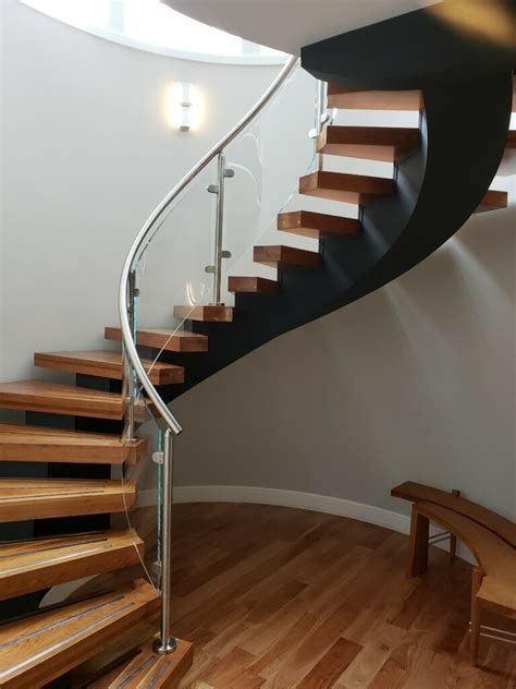 There are several different types of textured glass, some more common than others. Glass Railing Installation: SE Michigan | Designs In Glass