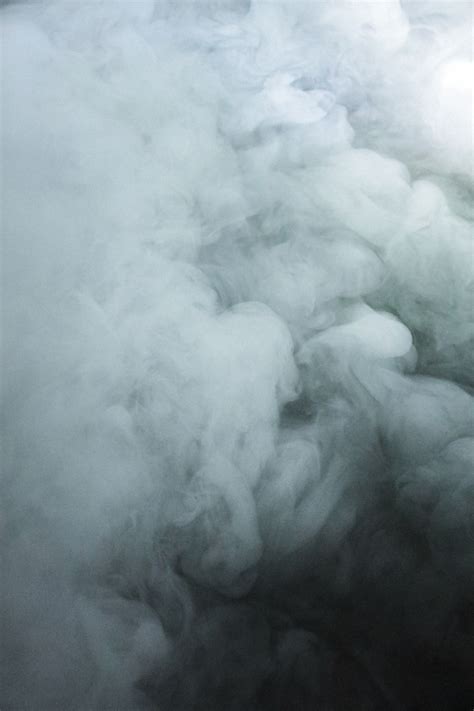 White Smoke Pictures Download Free Images On Unsplash
