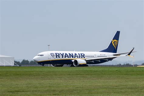 Ryanair Passenger Removed From Flight By Police After ‘mid Air Fight’ Forces Plane To Return To