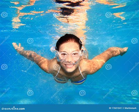 Woman Swimming Underwater In Pool Stock Image Image Of Fitness
