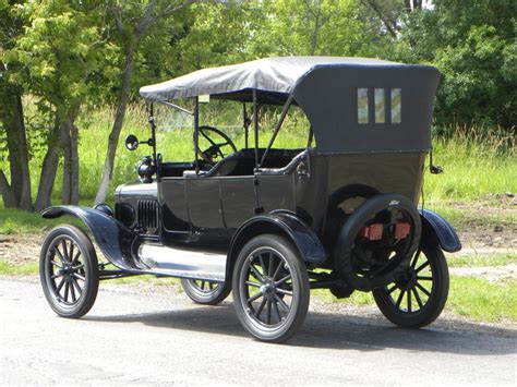 1921 Ford Model T Volo Museum
