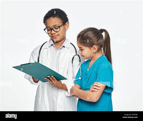 Healthcare Staff Children Hi Res Stock Photography And Images Alamy