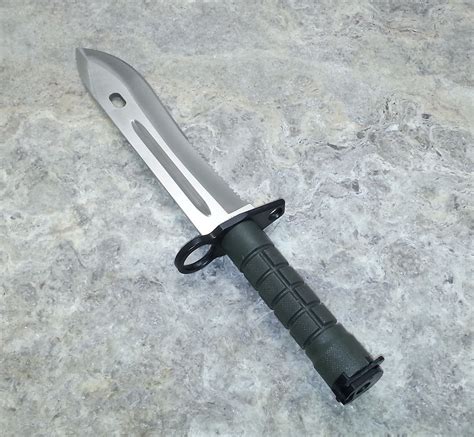 1275 Stainless Steel Serrated Blade Bayonet Hunting Survival Knife
