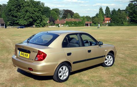 Maybe you would like to learn more about one of these? Hyundai Accent Hatchback (2000 - 2005) Photos | Parkers