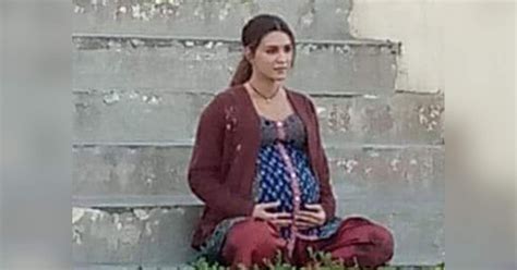 Kriti Sanons Surrogate Mother Look Leaked From Mimi Film Sets Kriti Sanon Has Been Cast As A
