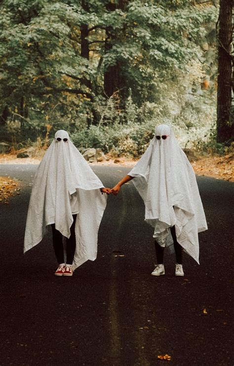 Ghost Buddies Hayalet Fotoğrafları Hayaletler Yeni Başlayanlar Resim