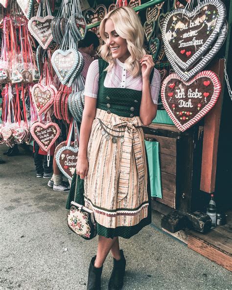 Dirndl Lebkuchenherz Wiesn Oktoberfest Fashion Tracht Tradition