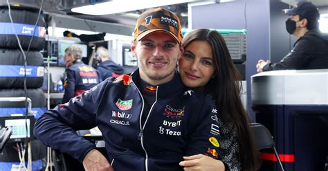 Max Verstappen S Girlfriend Kelly Piquet Strips Naked For Photoshoot