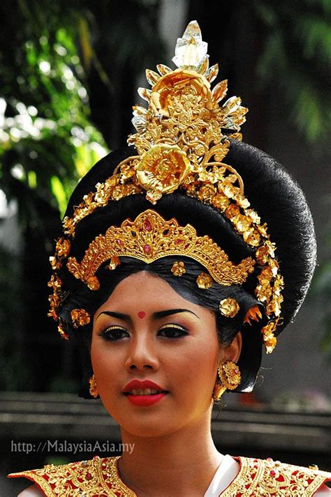 indonesia hairstyle
