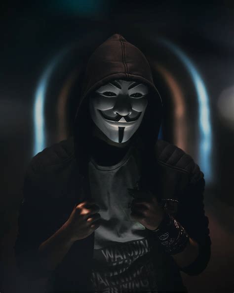 200 Anonymous Wallpapers