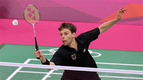 The game is named for badminton, the country estate of the dukes of beaufort in gloucestershire, england, where it was. Grüße aus der Schweiz | Deutscher Badminton Verband