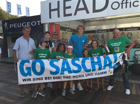 3 in the world by the asso. Horn-Hamm Kids unterstützen Sascha Zverev am Rothenbaum ...