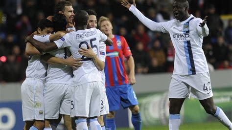 The official tottenham hotspur facebook page. Limberský o lekci od Manchesteru: My jezdili na ...