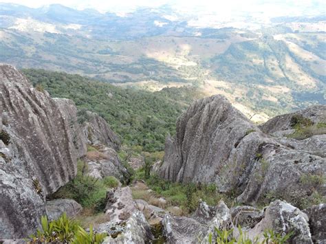 Pedra branca, or white rock, is not only one of the most famous breaks in the area, it is also the most prominent. Turismo em Minas Gerais | Caldas