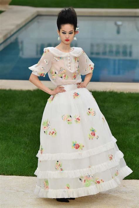 20 Beautiful Dresses From Haute Couture Fashion Week Elle Australia