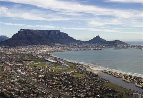 Situated directly next to cape town, table mountain national park is the most popular national park in south africa. South African guide, Japanese climber die on Table ...
