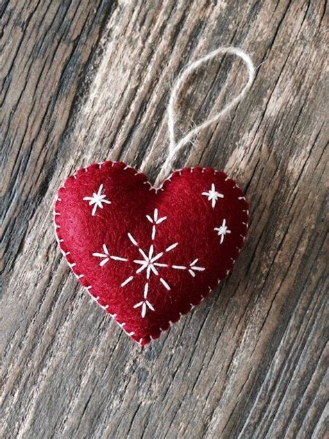 Mixed Red And White Nordic Scandi Style Christmas Decorations Hearts