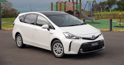 2015 Toyota Prius V Pricing And Specifications Photos Caradvice