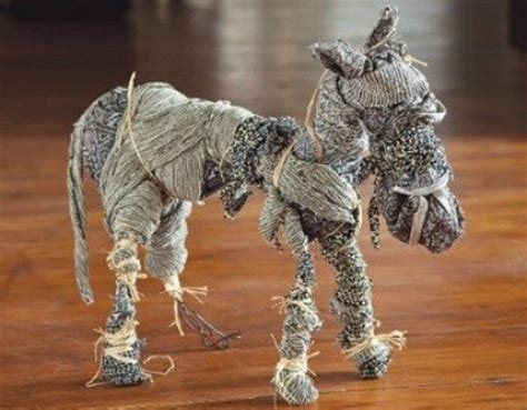 Kindergarten art projects are so much fun, for teachers and students! 34 Creative Craft Ideas for Adults | FeltMagnet