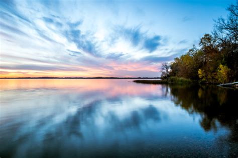 Visų vakonija (mn) jungtinės amerikos valstijos vietovių, prekybos centrų, geležinkelių, ligoninių ir kt. Lake Waconia Minnesota Sunset Reflections